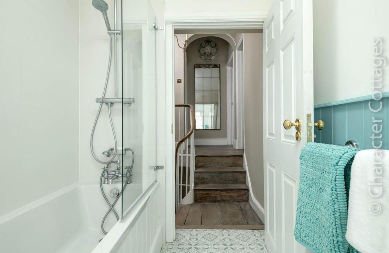 Cotsall House Broadway  Bagian luar foto