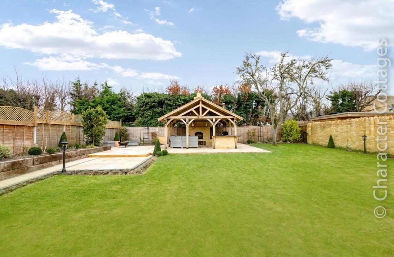 Cotsall House Broadway  Bagian luar foto